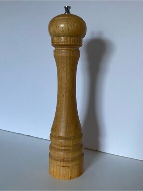 Vintage Mr. Dudley Wood Pepper Mill 12.5” Wooden Grinder Tall Brown Beige